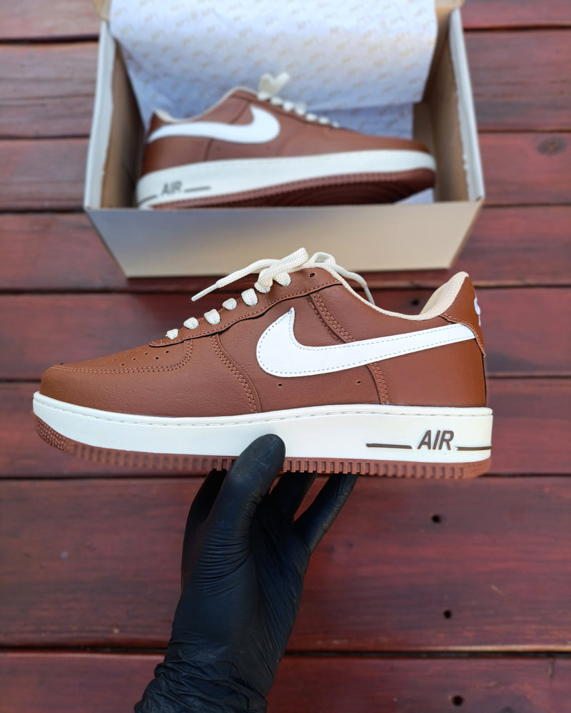 Nike Air Force 1 - Edição Limitada | Marrom