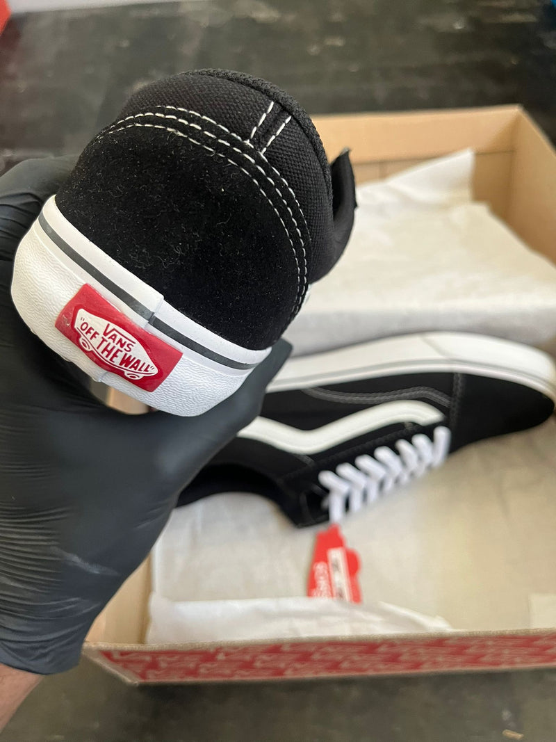 Vans Old Skool: O Clássico Atemporal Agora em Edição Premium! ✨